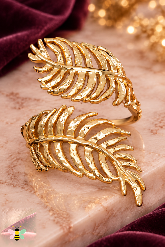 Laurel Gold-Plated Leaf Bracelet | Gold | front
