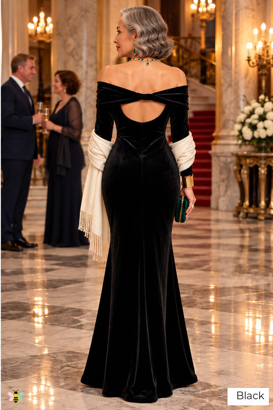 The Velvet Ovation Mermaid Gown | Black | back