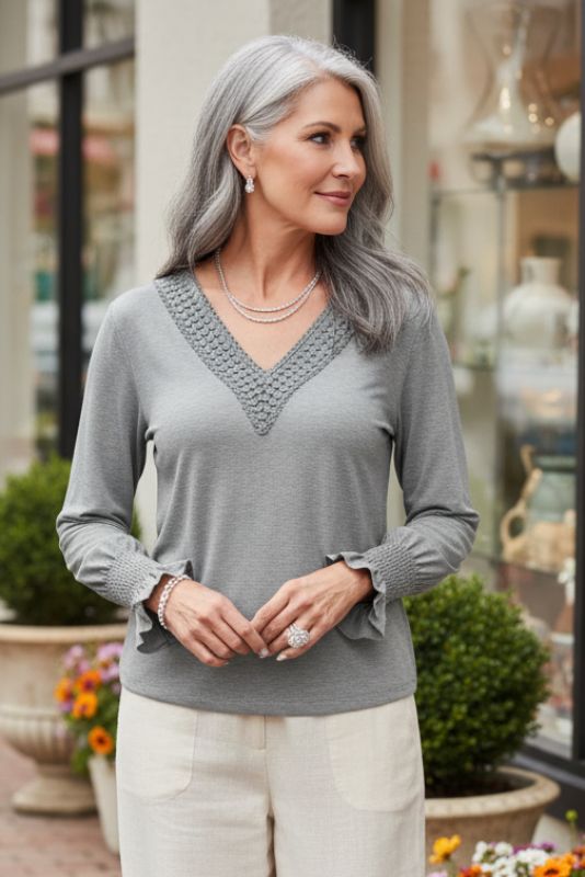 Sandra L. Simple Top