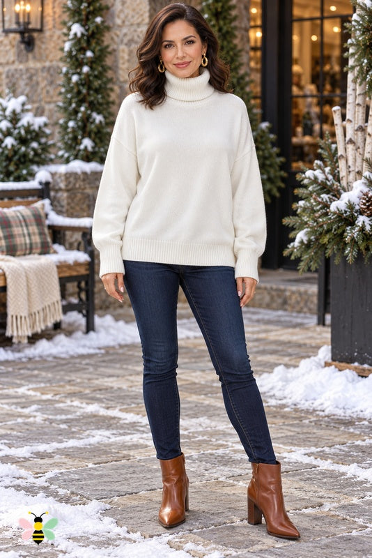 Lakeside Reverie Turtleneck | White | front