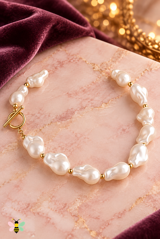 Juliette Pearl-Effect Toggle Necklace | White | front